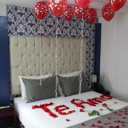 Terra Premium Hostal Boutique กีโต ภายนอก รูปภาพ